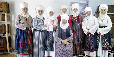 K­ı­r­g­ı­z­i­s­t­a­n­’­d­a­,­ ­D­ü­n­y­a­ ­B­a­ş­ö­r­t­ü­s­ü­ ­G­ü­n­ü­ ­k­u­t­l­a­n­d­ı­
